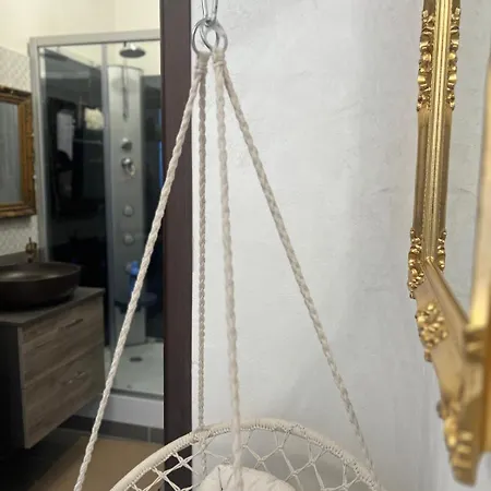 Femme Noir Luxury Experience Bed & Breakfast San Nicola La Strada